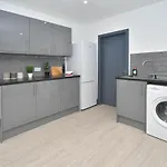 Townhouse @ Princes Road Stoke