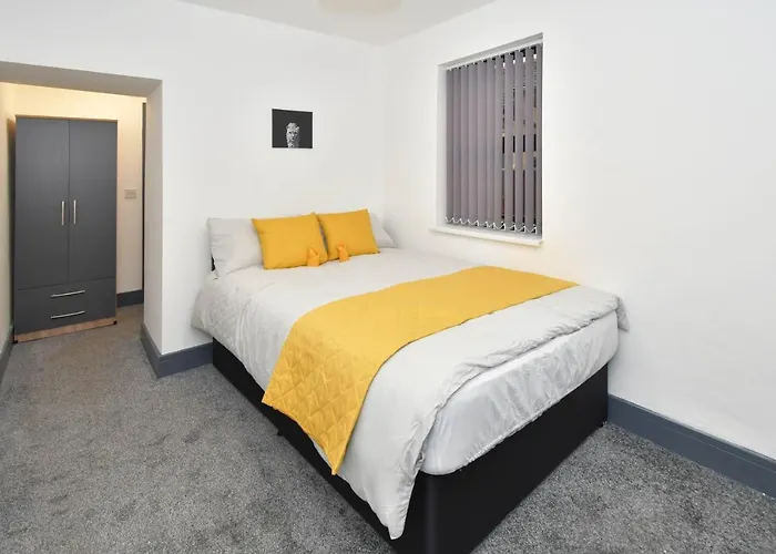 Townhouse @ Princes Road Stoke